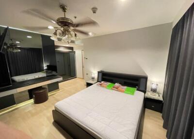 2-bedroom condo for sale between Thong Lo - Ekkamai