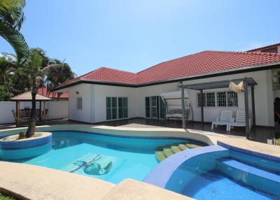 Secluded 3 Bed Pool Villa - very close to Hua Hin town