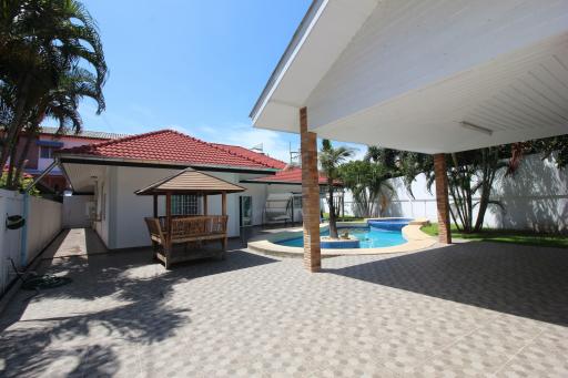 Secluded 3 Bed Pool Villa - very close to Hua Hin town