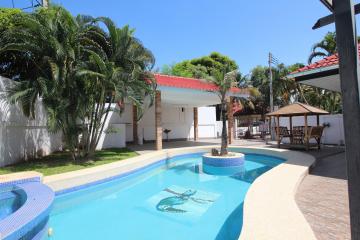 Secluded 3 Bed Pool Villa - very close to Hua Hin town