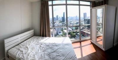 3-bedroom condo for sale in Phromphong