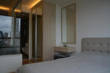 1-bedroom modern condo for sale 800m from BTS Phromphong