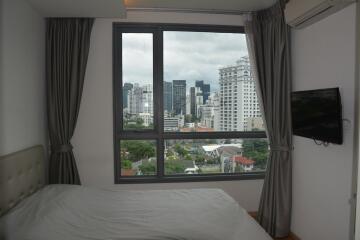 1-bedroom modern condo for sale 800m from BTS Phromphong