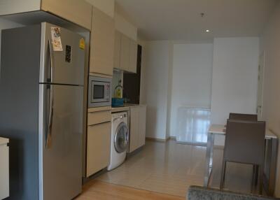 1-bedroom modern condo for sale 800m from BTS Phromphong