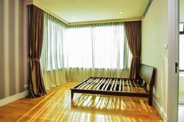 3-bedroom condo for sale on Phrom Phong