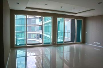 3 bedroom condo for sale view Chao Phraya River