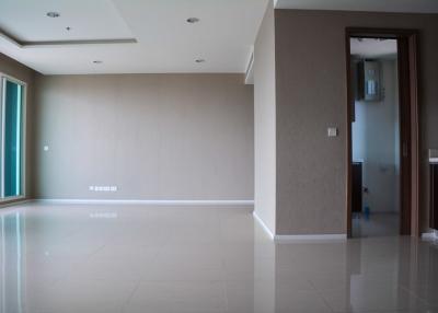 3 bedroom condo for sale view Chao Phraya River