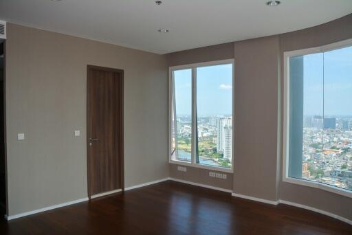 3 bedroom condo for sale view Chao Phraya River