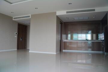 3 bedroom condo for sale view Chao Phraya River