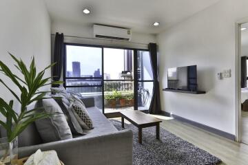 3 bedrooms condo for sale in Petchaburi road