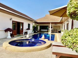 Large contemporary 5 Bedroom Pool Villa At Hillside Hamlet 3