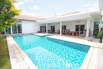 Modern Quality 5 Bed Pool Villa At Mali Residence