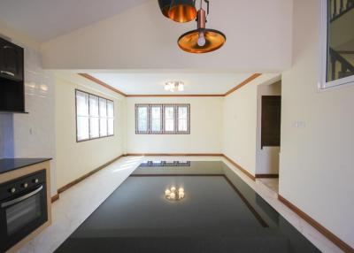 New Multi Level Pool Villa On Large Plot - Hua Hin North