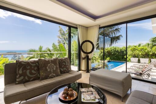 Large 4 bedrooms sea-view villa for sale close to Choeng Mon beach