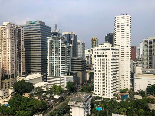 Spacious 3-bedroom condo for sale only 350m from BTS Asoke!