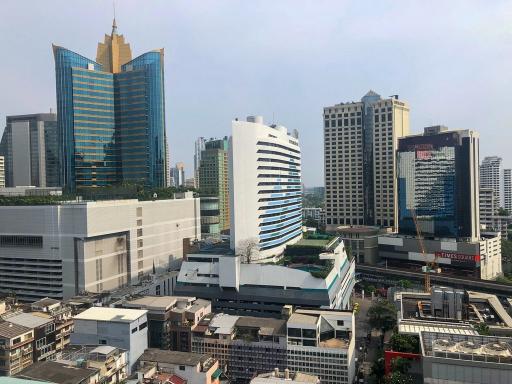 Spacious 3-bedroom condo for sale only 350m from BTS Asoke!