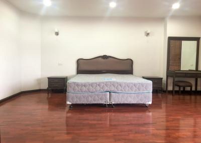 3-bedroom spacious condo for sale close to BTS Asoke