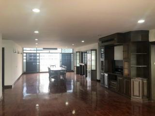 3-bedroom spacious condo for sale close to BTS Asoke