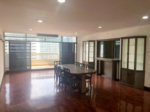 3-bedroom spacious condo for sale close to BTS Asoke