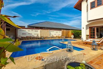 City Center 6 Bedroom Private Pool Villa For Sale on 1 Rai Land