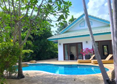 3 bedroom house for sale close to the beach