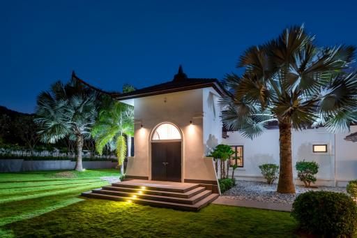 BelVida Estates : 5 Bedroom, Super Luxurious and Exclusive Pool Villa
