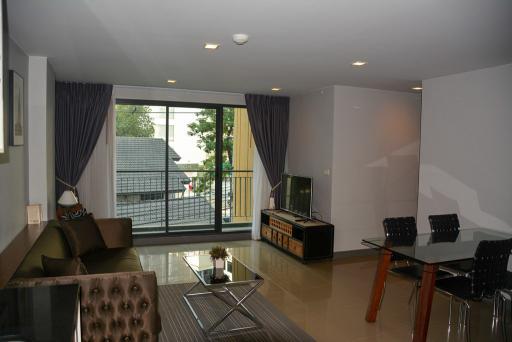 2-bedroom modern condo only 500m from BTS Asoke