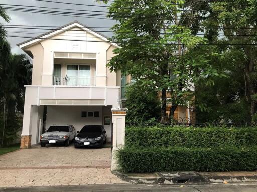 Newly renovated single house for sale in rama9