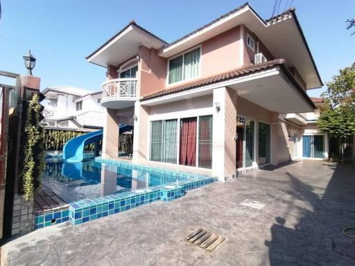 7 Bedrooms Jomtien House for Sale