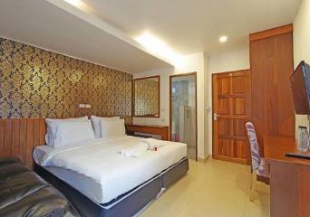 7 Bedrooms Jomtien House for Sale