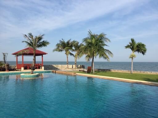 Large 2 Bed Condominium by the Sea - North Hua Hin