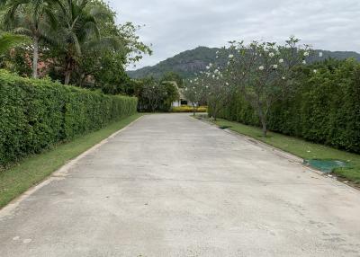 1 Rai of Land for Sale in Exclusive Estate