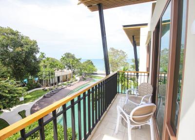 2 Bedroom Condo With Sea View