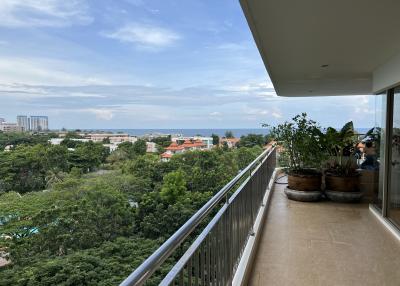 Luxury 3 Bedroom Condo With Stunning Sea Views