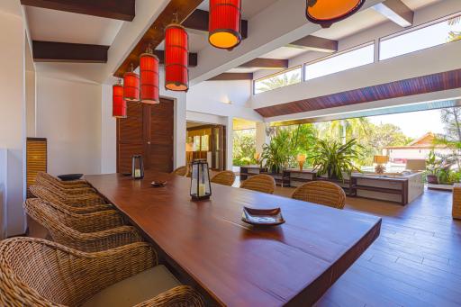 Beautiful Designed 5 Bedroom Bali Residence Close To Town and Beaches