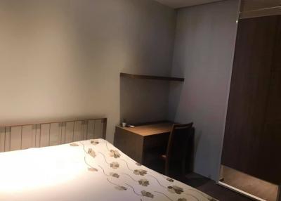 2 bedroom furnished condominium near Phrompong BTS