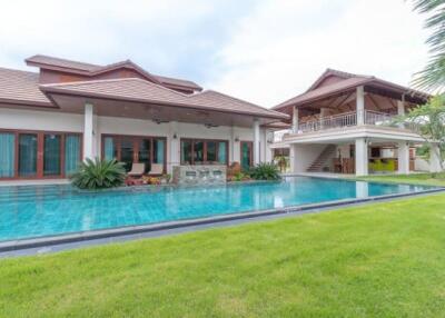 HILLSIDE HAMLET 5: Luxury Thai-Bali Style 3 Bed Pool Villa