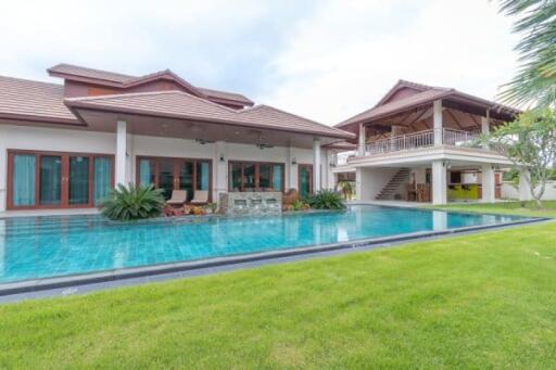 HILLSIDE HAMLET 5: Luxury Thai-Bali Style 3 Bed Pool Villa