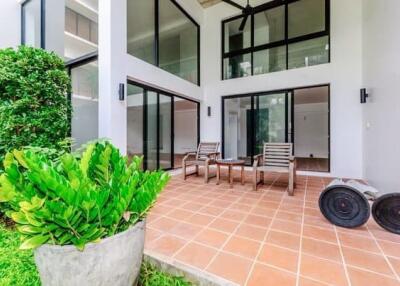 3 Bed Villa in Khao Takiab