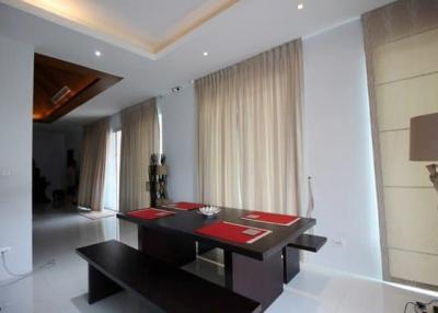 Luxury 4 Bed Pool Villa