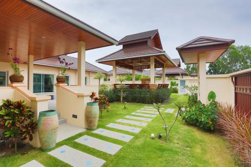 Breeze Hill Hua Hin : 3 Bed Pool Villa