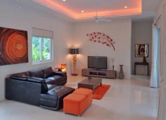 White Beach Villas : Coconut Villa E