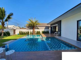 WE VILLAS : Off-plan 4 Bed Pool Villa near the beaches and town