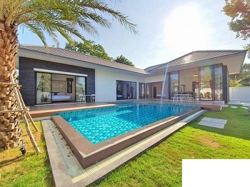 WE VILLAS : Off-plan 4 Bed Pool Villa near the beaches and town