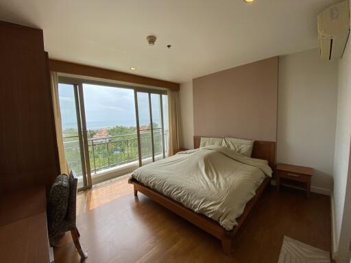 Boathouse : 4 Bedroom, Spacious Luxury Condo with Sea Views