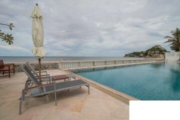 Modern Beachfront 3 Bed Villa