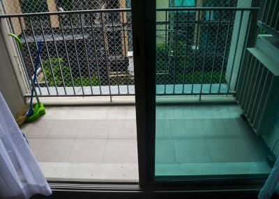 2-bedroom modern condo close to BTS Punnawithi
