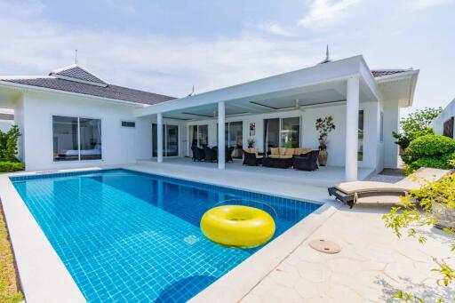 Falcon Hill : Great Quality 3 Bed Pool Villa on Luxury Development