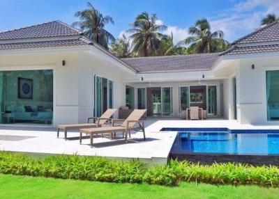 Luxury 4 Bedroom Villa in Sam Roi Yod