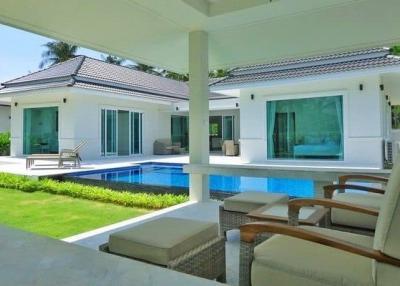 Luxury 4 Bedroom Villa in Sam Roi Yod